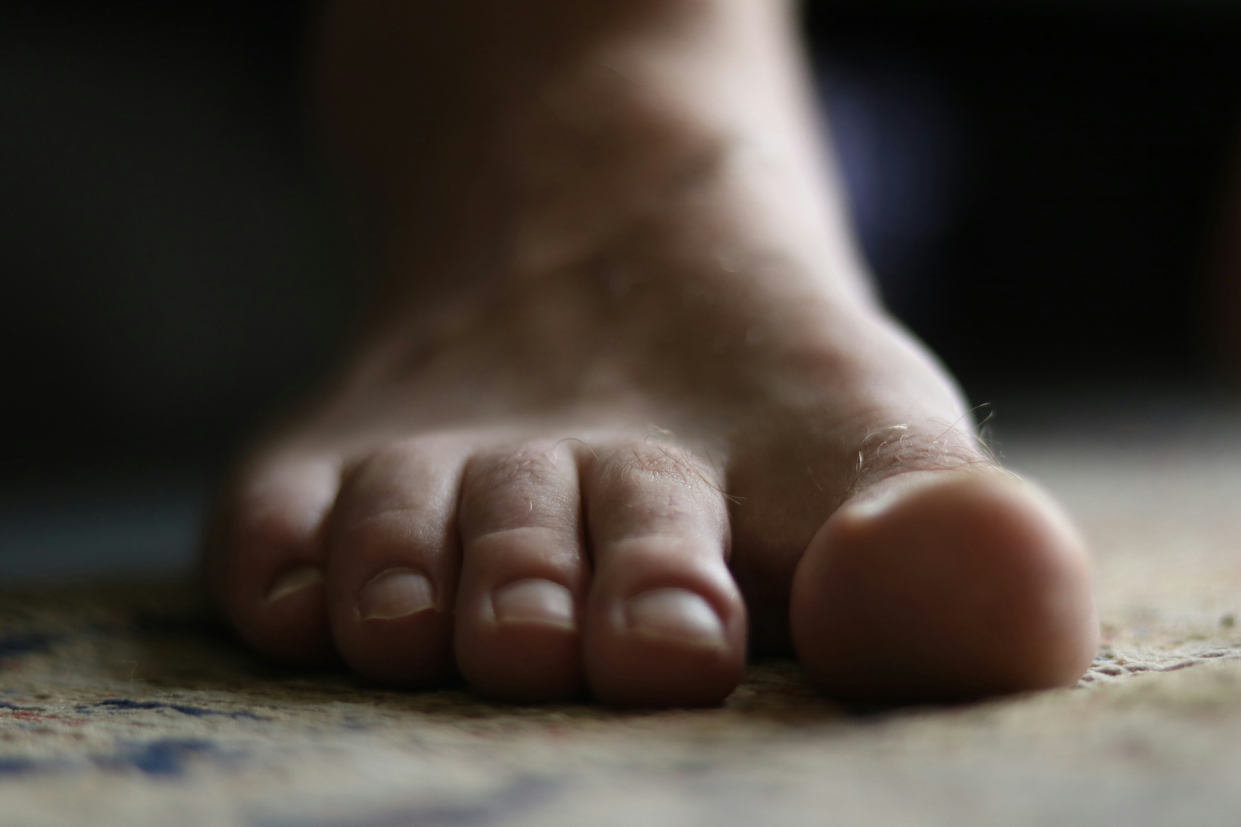 10 signs it’s time to see a podiatrist!